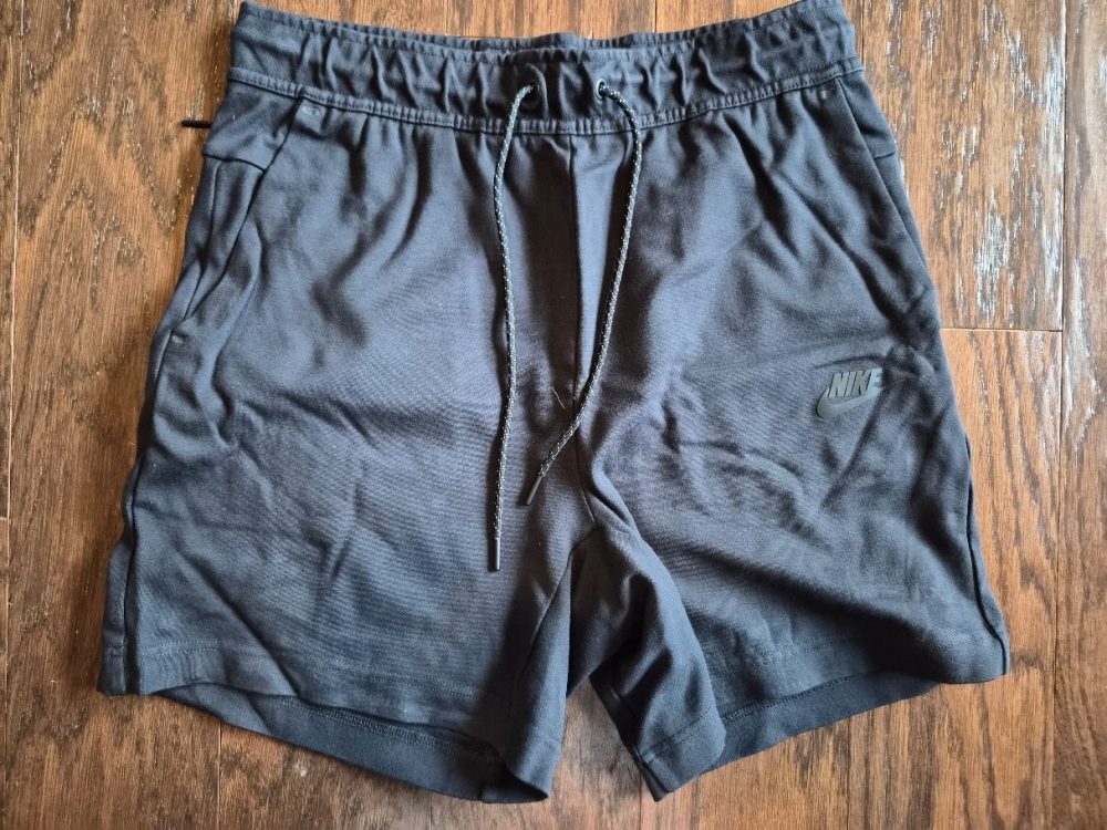 Nike Tech Fleece Lightweight Shorts Mens Small Black DX0828-010
